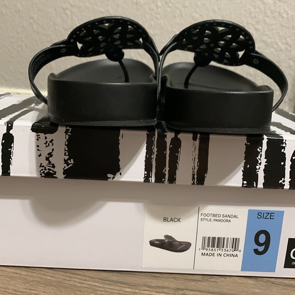 Dolce Vita Pandora Sandal FINAL SALE - Picture 4 of 10